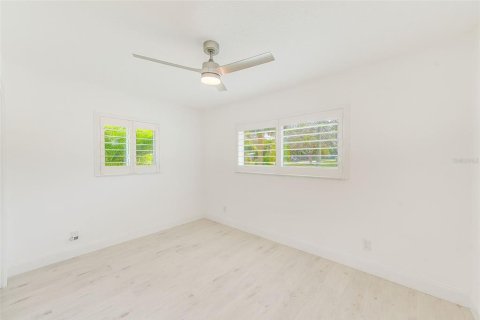 Casa en venta en Belleair, Florida, 3 dormitorios, 158.31 m2 № 1567607 - foto 19