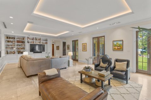 House in Key Biscayne, Florida 5 bedrooms, 503.62 sq.m. № 2256211 - photo 15