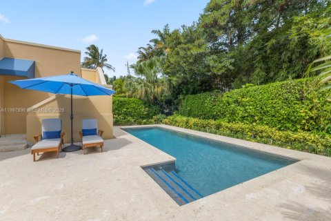 House in Key Biscayne, Florida 5 bedrooms, 503.62 sq.m. № 2256211 - photo 6