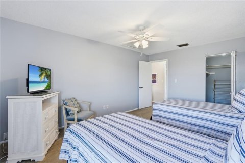 Townhouse in Fort Myers, Florida 2 bedrooms, 111.48 sq.m. № 2100861 - photo 27