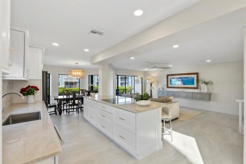 Townhouse in Naples, Florida 3 bedrooms, 199.18 sq.m. № 1521475 - photo 9