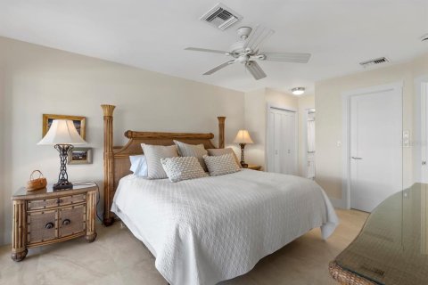 Townhouse in Naples, Florida 3 bedrooms, 199.18 sq.m. № 1521475 - photo 27