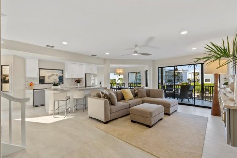 Townhouse in Naples, Florida 3 bedrooms, 199.18 sq.m. № 1521475 - photo 12