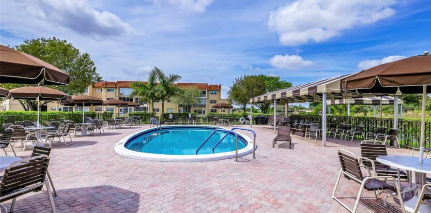 Condo in Sunrise, Florida, 1 bedroom  № 1102308