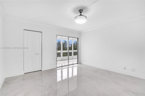 Condo in Coconut Creek, Florida, 2 bedrooms  № 1995450 - photo 12