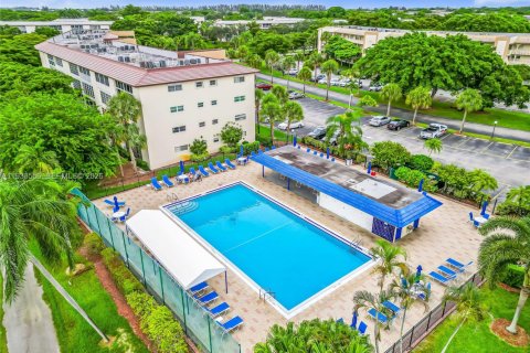 Condo in Coconut Creek, Florida, 2 bedrooms  № 1995450 - photo 22