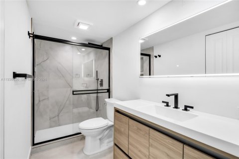 Condo in Coconut Creek, Florida, 2 bedrooms  № 1995450 - photo 21