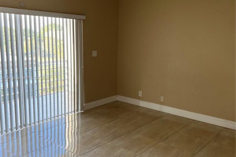 Copropriété à louer à Lake Worth, Floride: 1 chambre, 50.17 m2 № 2025636 - photo 2