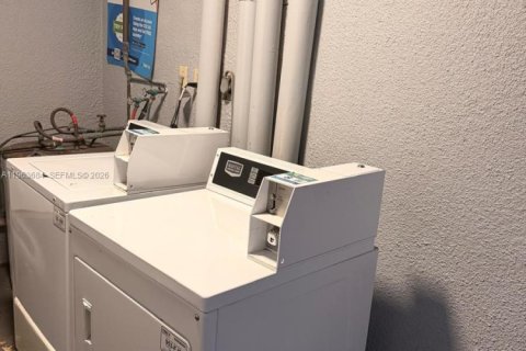 Copropriété à louer à Lake Worth, Floride: 1 chambre, 50.17 m2 № 2025636 - photo 12