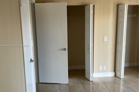 Copropriété à louer à Lake Worth, Floride: 1 chambre, 50.17 m2 № 2025636 - photo 3