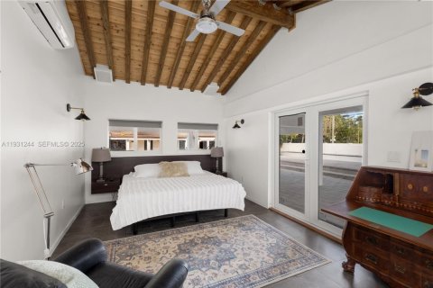 Casa en venta en Miami, Florida, 2 dormitorios, 250.19 m2 № 1992265 - foto 28