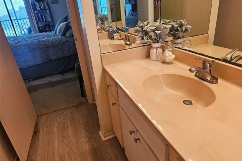 Condominio en alquiler en Bradenton, Florida, 2 dormitorios, 109.44 m2 № 1901159 - foto 12