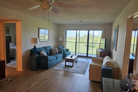 Condominio en alquiler en Bradenton, Florida, 2 dormitorios, 109.44 m2 № 1901159 - foto 2