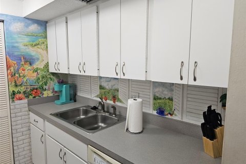 Condominio en alquiler en Bradenton, Florida, 2 dormitorios, 109.44 m2 № 1901159 - foto 5