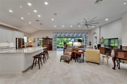 Villa ou maison à vendre à Apollo Beach, Floride: 4 chambres, 241.27 m2 № 1919823 - photo 12