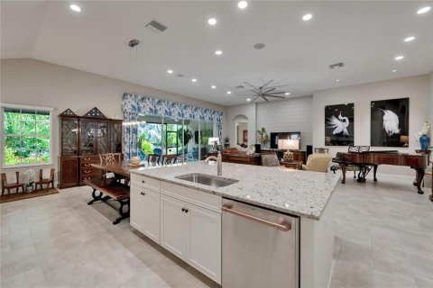 Villa ou maison à vendre à Apollo Beach, Floride: 4 chambres, 241.27 m2 № 1919823 - photo 11