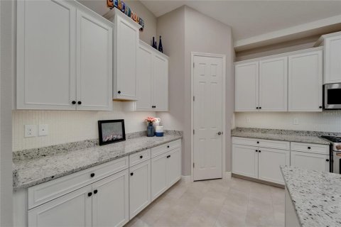 Villa ou maison à vendre à Apollo Beach, Floride: 4 chambres, 241.27 m2 № 1919823 - photo 9