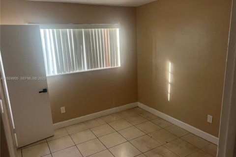 Villa ou maison à vendre à Fort Lauderdale, Floride: 3 chambres, 96.62 m2 № 1983098 - photo 6