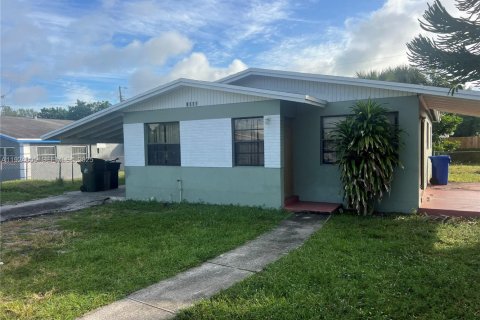 Villa ou maison à vendre à Fort Lauderdale, Floride: 3 chambres, 96.62 m2 № 1983098 - photo 1