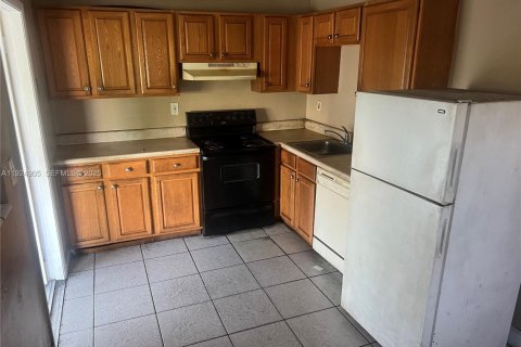 Villa ou maison à vendre à Fort Lauderdale, Floride: 3 chambres, 96.62 m2 № 1983098 - photo 4