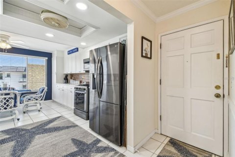 Condominio en venta en Gulfport, Florida, 2 dormitorios, 131.92 m2 № 1677534 - foto 7