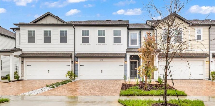 Touwnhouse à Kissimmee, Floride 3 chambres, 163.88 m2 № 2408401