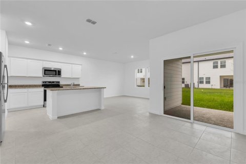 Touwnhouse à louer à Kissimmee, Floride: 3 chambres, 163.88 m2 № 2408401 - photo 5