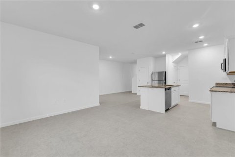 Touwnhouse à louer à Kissimmee, Floride: 3 chambres, 163.88 m2 № 2408401 - photo 12