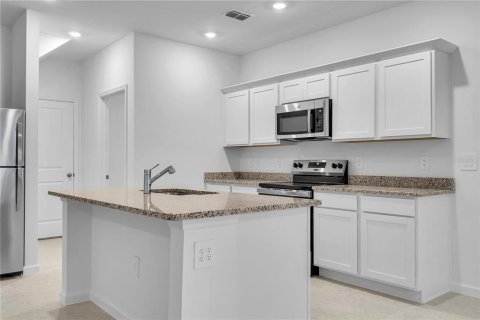 Touwnhouse à louer à Kissimmee, Floride: 3 chambres, 163.88 m2 № 2408401 - photo 6