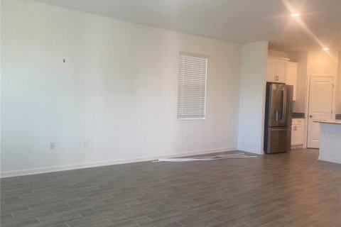Casa en alquiler en Kissimmee, Florida, 4 dormitorios, 189.89 m2 № 1820727 - foto 2