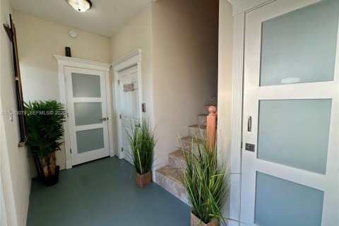 Villa ou maison à louer à Key Largo, Floride: 4 chambres, 225.94 m2 № 2000705 - photo 6