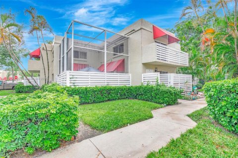 Touwnhouse à vendre à Plantation, Floride: 3 chambres, 151.62 m2 № 1817093 - photo 1