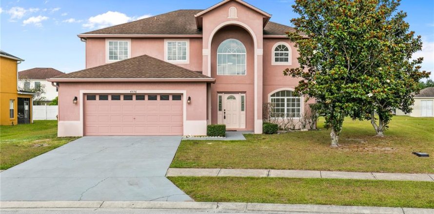 House in Kissimmee, Florida 4 bedrooms, 264.49 sq.m. № 2101934