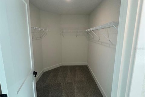House in North Port, Florida 3 bedrooms, 183.02 sq.m. № 1534131 - photo 7