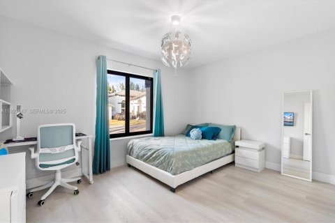 Casa en venta en Miami, Florida, 3 dormitorios, 180.23 m2 № 1983662 - foto 25