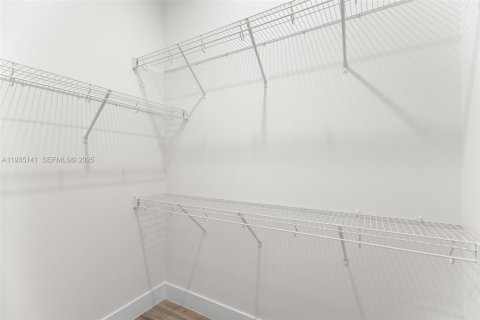 Casa en venta en Palm Bay, Florida, 3 dormitorios, 177.44 m2 № 1993324 - foto 29