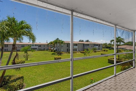 Condo in Boynton Beach, Florida, 1 bedroom № 2241644 - photo 13