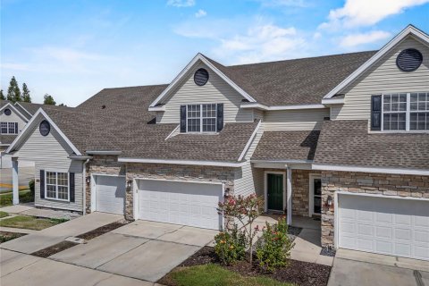 Adosado en venta en Lakeland, Florida, 3 dormitorios, 170.2 m2 № 1832762 - foto 2