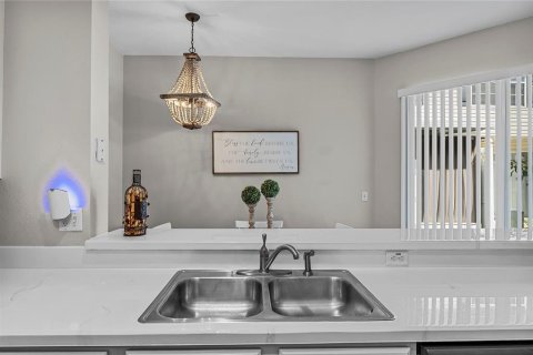 Adosado en venta en Lakeland, Florida, 3 dormitorios, 170.2 m2 № 1832762 - foto 8