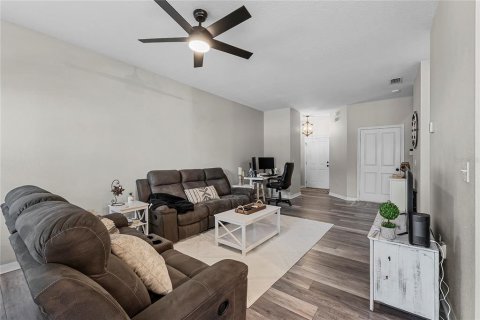 Adosado en venta en Lakeland, Florida, 3 dormitorios, 170.2 m2 № 1832762 - foto 10
