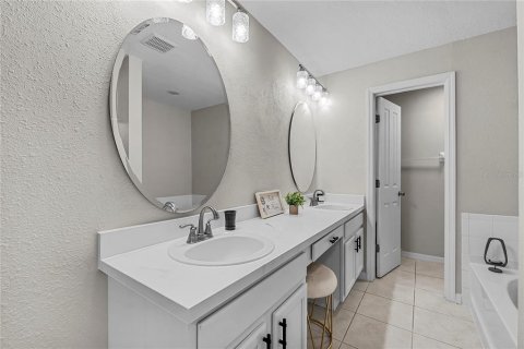 Adosado en venta en Lakeland, Florida, 3 dormitorios, 170.2 m2 № 1832762 - foto 15