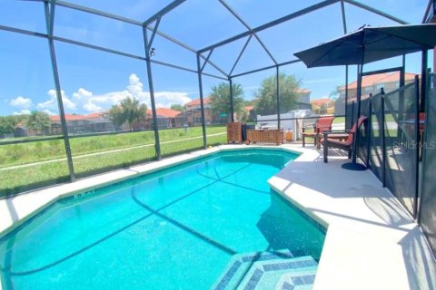 Adosado en venta en Kissimmee, Florida, 4 dormitorios, 177.16 m2 № 2098471 - foto 4