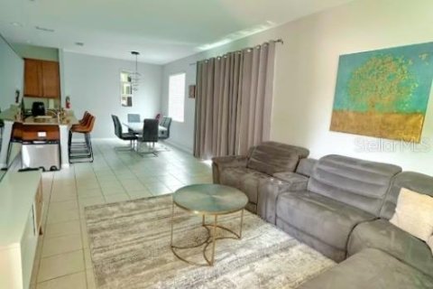 Adosado en venta en Kissimmee, Florida, 4 dormitorios, 177.16 m2 № 2098471 - foto 7