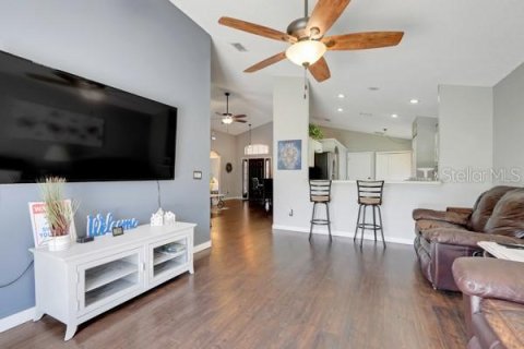 House in Davenport, Florida 3 bedrooms, 145.95 sq.m. № 1775095 - photo 9