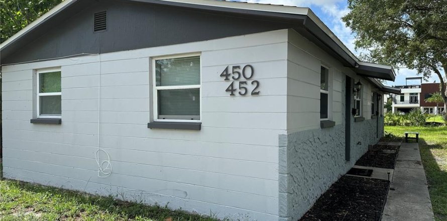 Apartment in Saint Petersburg, Florida 2 bedrooms, 52.68 sq.m. № 2234451