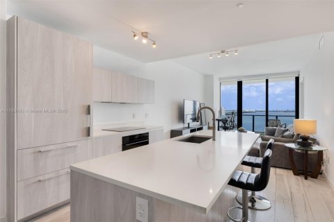 Copropriété à vendre à Miami, Floride: 1 chambre, 99.87 m2 № 1700826 - photo 1