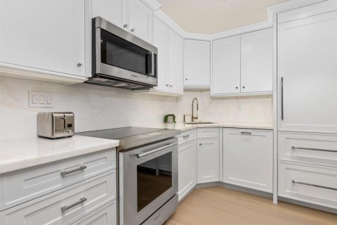 Condo in Palm Beach, Florida, 2 bedrooms  № 2187306 - photo 7