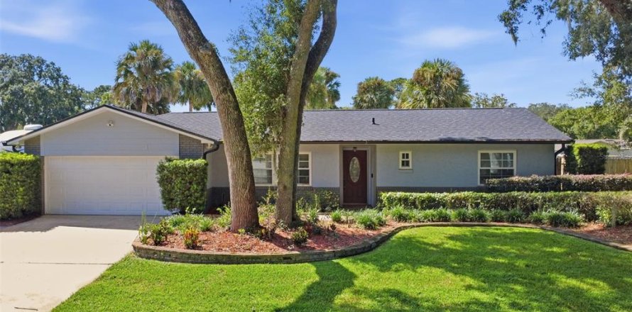 Casa en Winter Springs, Florida 3 dormitorios, 160.72 m2 № 2354911