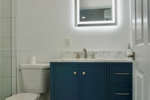 Immobilier commercial à louer à Miami, Floride: 37.16 m2 № 1996300 - photo 11