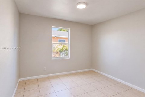 House in Boynton Beach, Florida 3 bedrooms, 115.2 sq.m. № 2420751 - photo 11